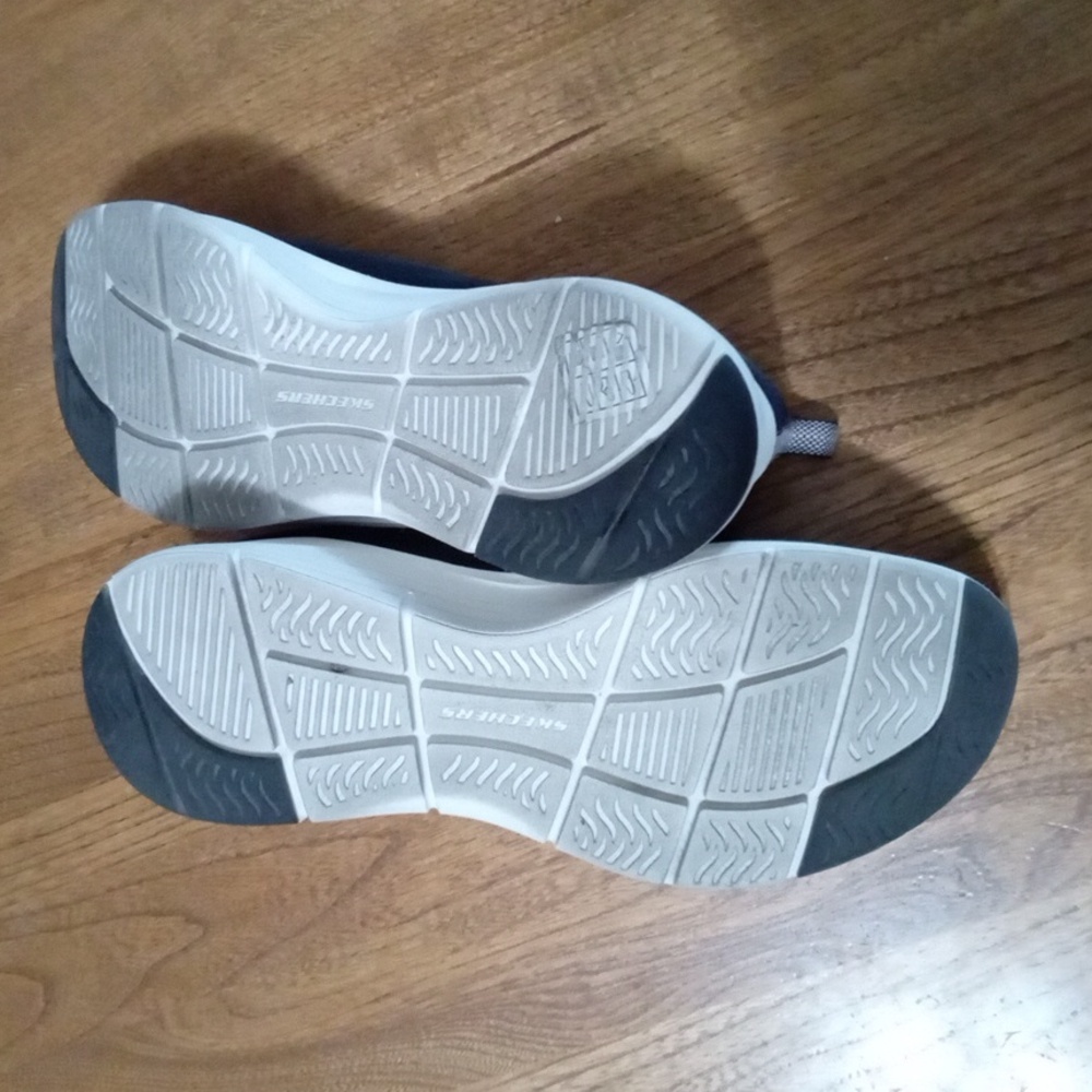 Navy Blue Skechers Sz 10 - Picture 4 of 8
